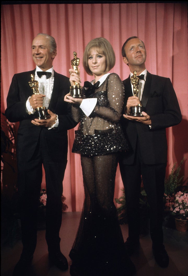 Barbra Streisand S Iconic Sheer Oscars Look Was A Total Accident Huffpost Life