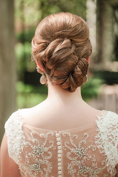 <p>Combine coils of hair to form a breathtakingly intricate updo.</p>