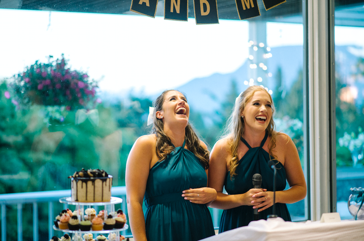 Sing it, ladies!