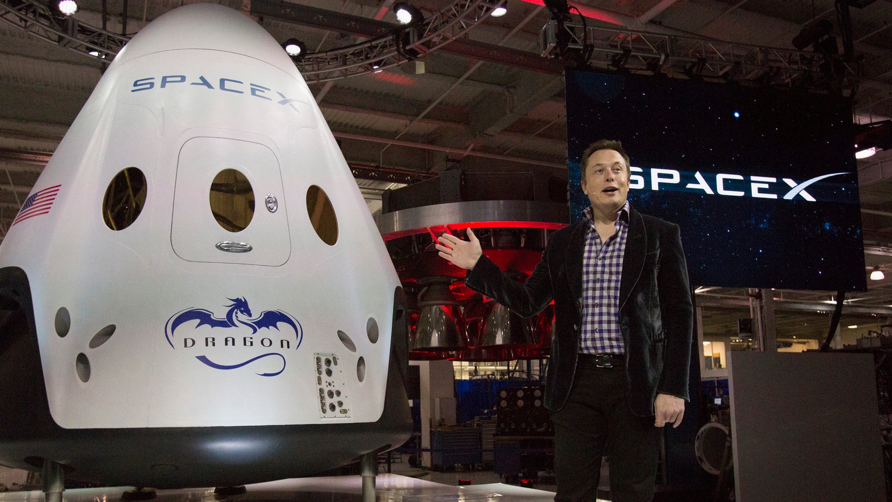 Elon musk Elon Musk Wants Satellites To Swarm The Skies So Earth Can Have Better Internet | HuffPost