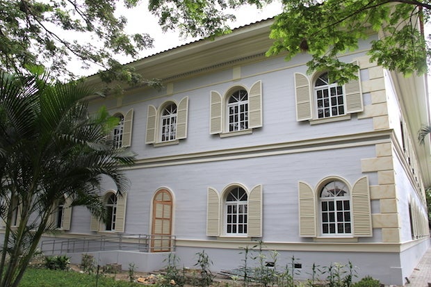 A historic former nursing home is now home to the luxurious Hotel del Parque in Guayaquil.