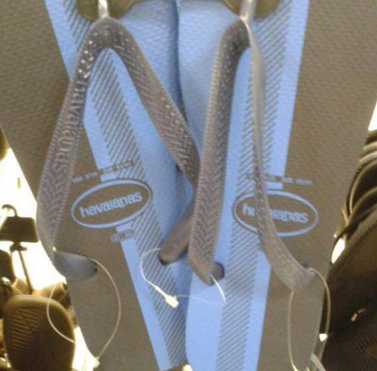 different color flip flops