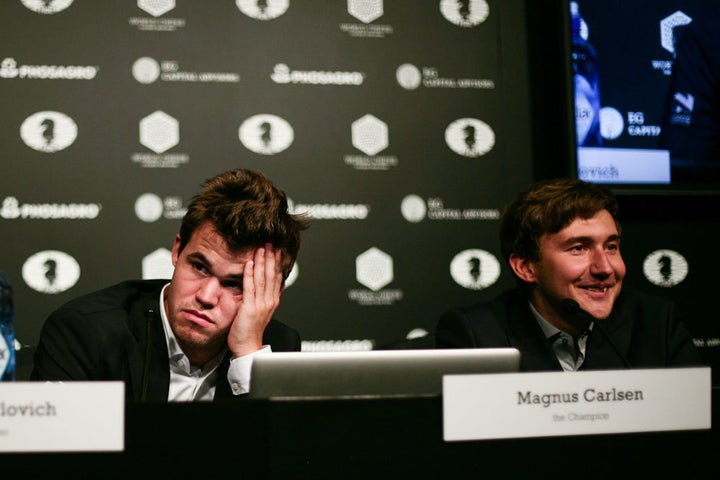 A disappointed Magnus Carlsen (and an ebullient Sergey Karjakin) after game 5