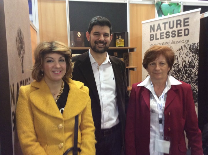 <p>Dr. Eleni Melliou, Dr. Prokopios Magiatis and Ioanna Damianaki.</p>