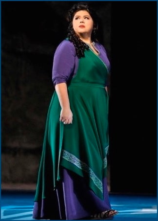 Leah Crocetto as Aïda