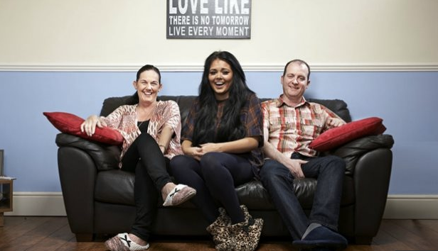 <strong>Scarlett shares 'Gogglebox' duties with her parents</strong>