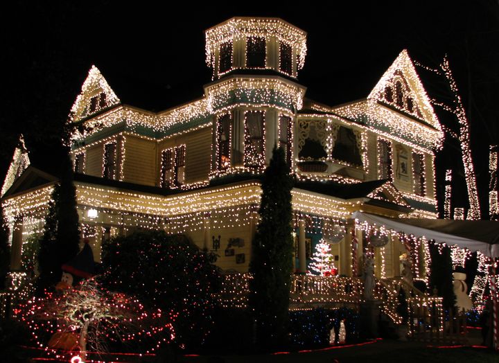 <p>Victorian home adorned to celebrate the holiday season.</p>
