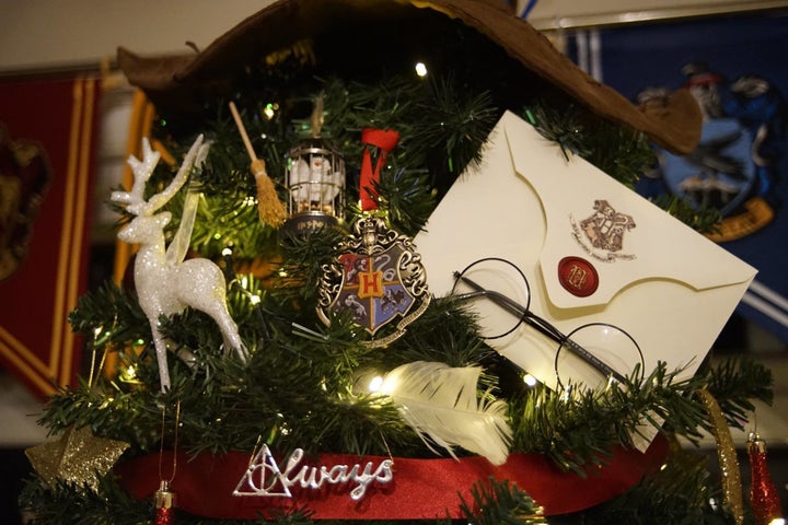 Harry Potter Christmas Tree - Nourishing My Scholar