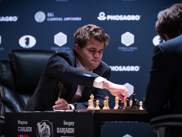 Carlsen is (still) the champ! - Games and commentary