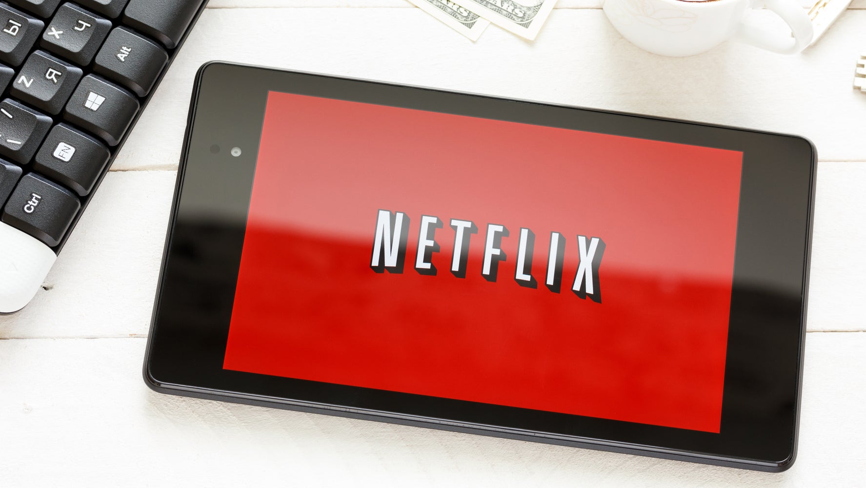 You Can Now Watch Netflix Anywhere You Want Without The HuffPost