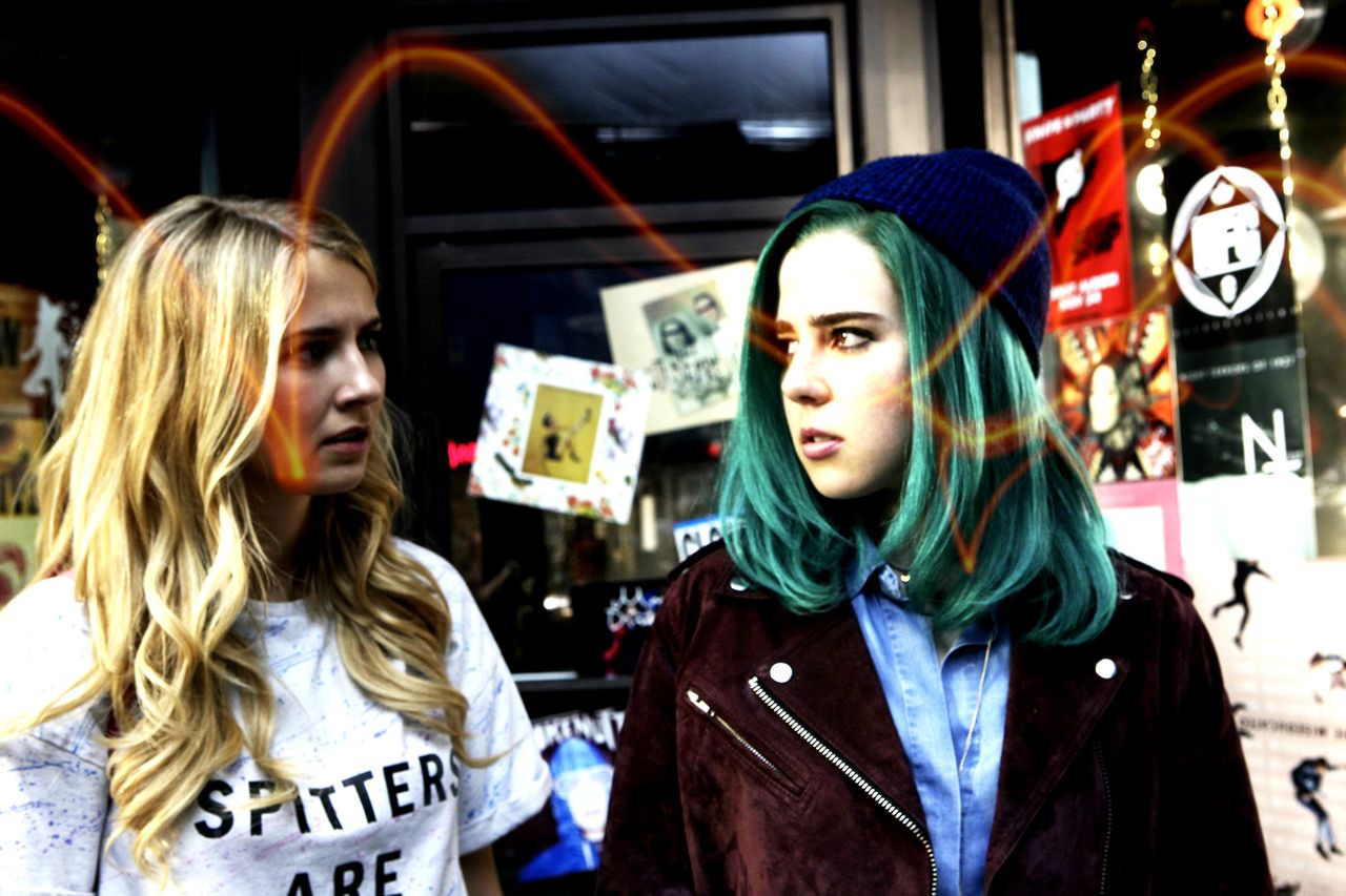 Jules (Eliza Bennett) and Ophelia (Taylor Dearden) are the vigilante heroines of the new MTV show "Sweet/Vicious."