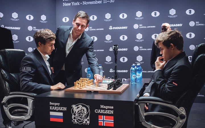 Peter Thiel plays the first move of the tiebreak