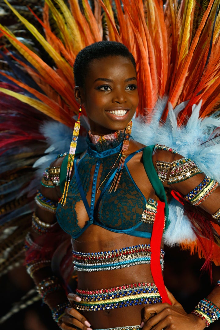 Maria Borges. Fashion goddess.