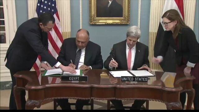 Egyptian Foreign Minister Shoukry and Secretary of State Kerry sign Cultural MOU