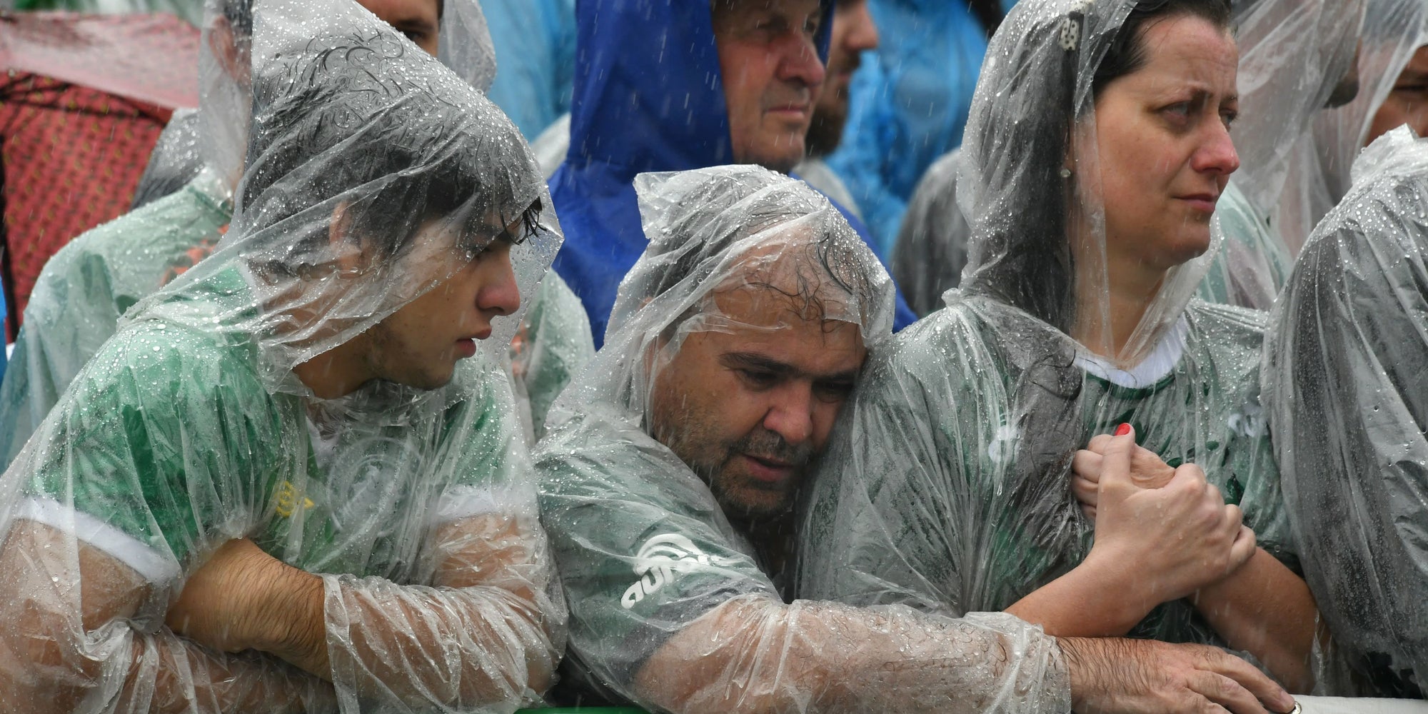 Chapecoense Fans Heartbreaking Tribute In Brazil To ...