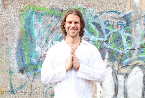<p><strong>He also teaches kundalini.</strong></p>