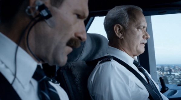 <strong>Aaron Eckhart stars with Tom Hanks in the thrilling true story of 'Sully'</strong>