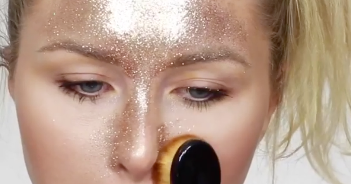 Beauty Blogger Applies A Full Face Of Makeup Only Using Glitter