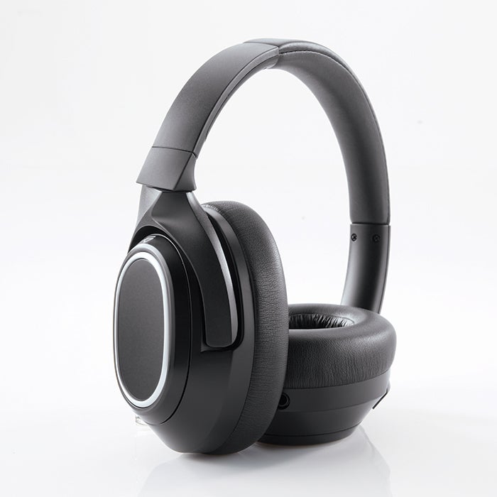 <strong>Brookstone Active Noise Cancelling Headphones</strong>
