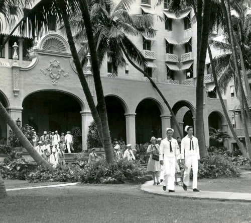 真珠湾攻撃から75年、戒厳令で撮影禁止のなか撮られていた写真