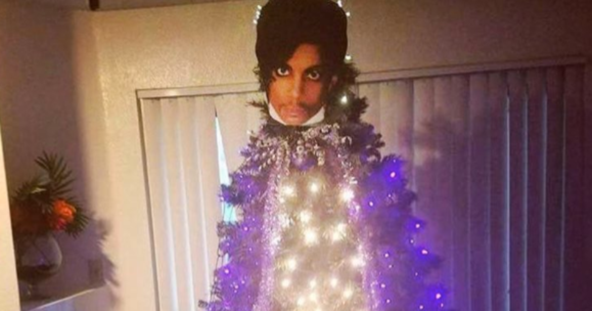 People Are Turning Their Christmas Decorations Into Prince Tributes To