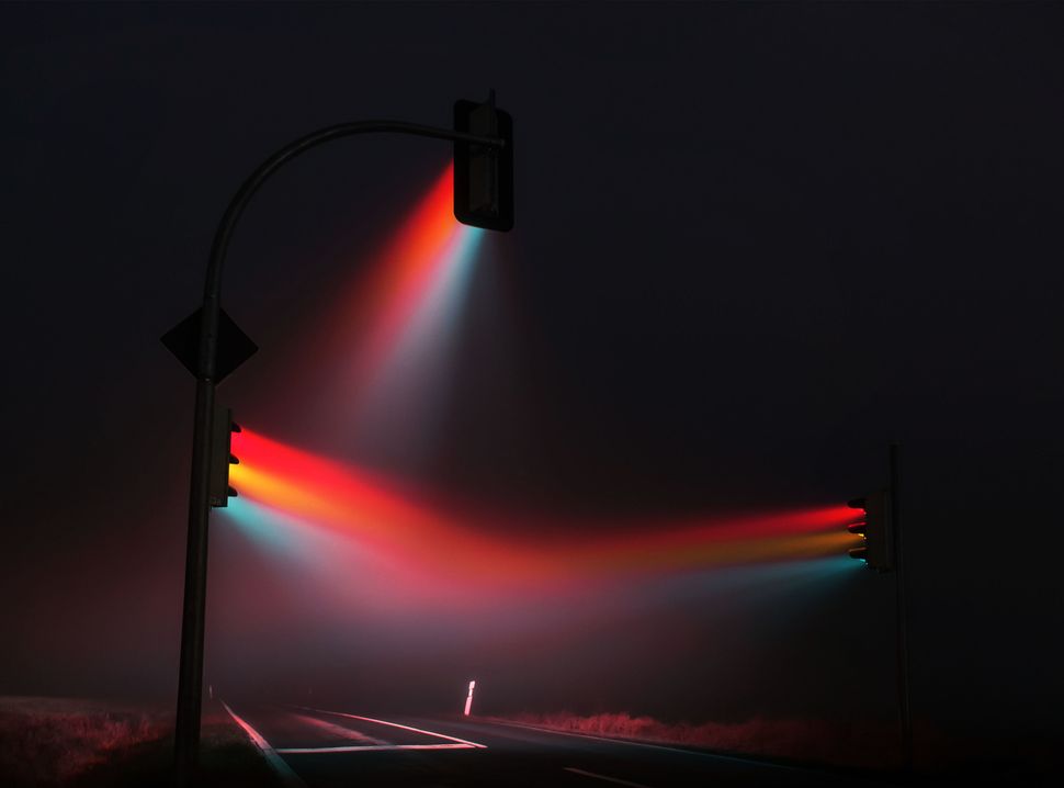Photos Shine A Spotlight On Just How Beautiful Traffic Lights Can Be ...