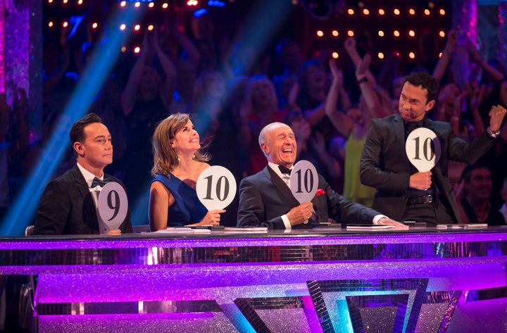 The viewers' votes are combined with the judges' scores 