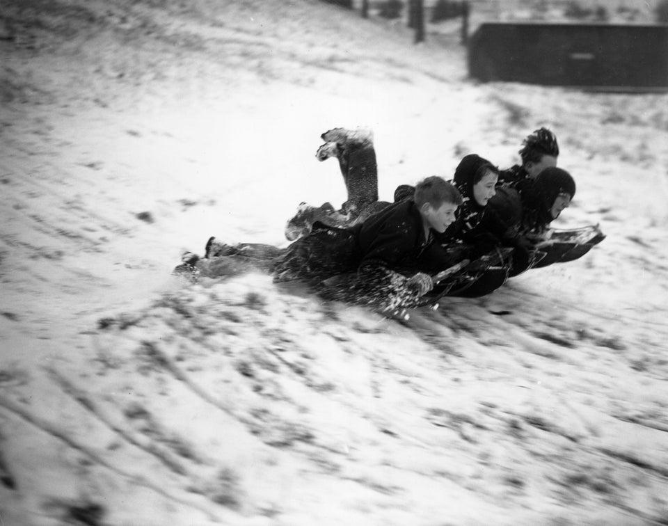 Historic Christmas Pictures Show 100 Years Of Yuletide In London Huffpost Uk News 