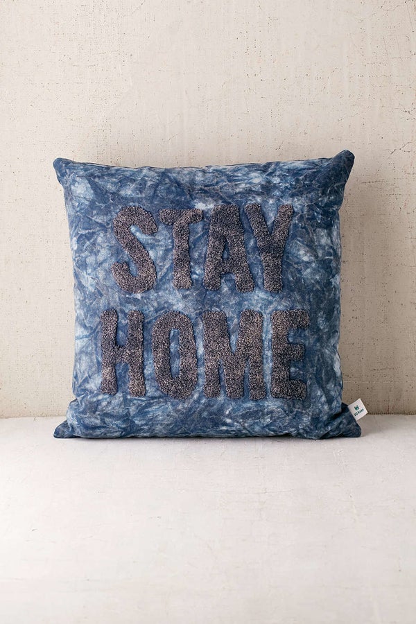 $39.00.&nbsp;<a href="http://www.urbanoutfitters.com/urban/catalog/productdetail.jsp?id=40724437&amp;category=A_FURN_BEDDING_