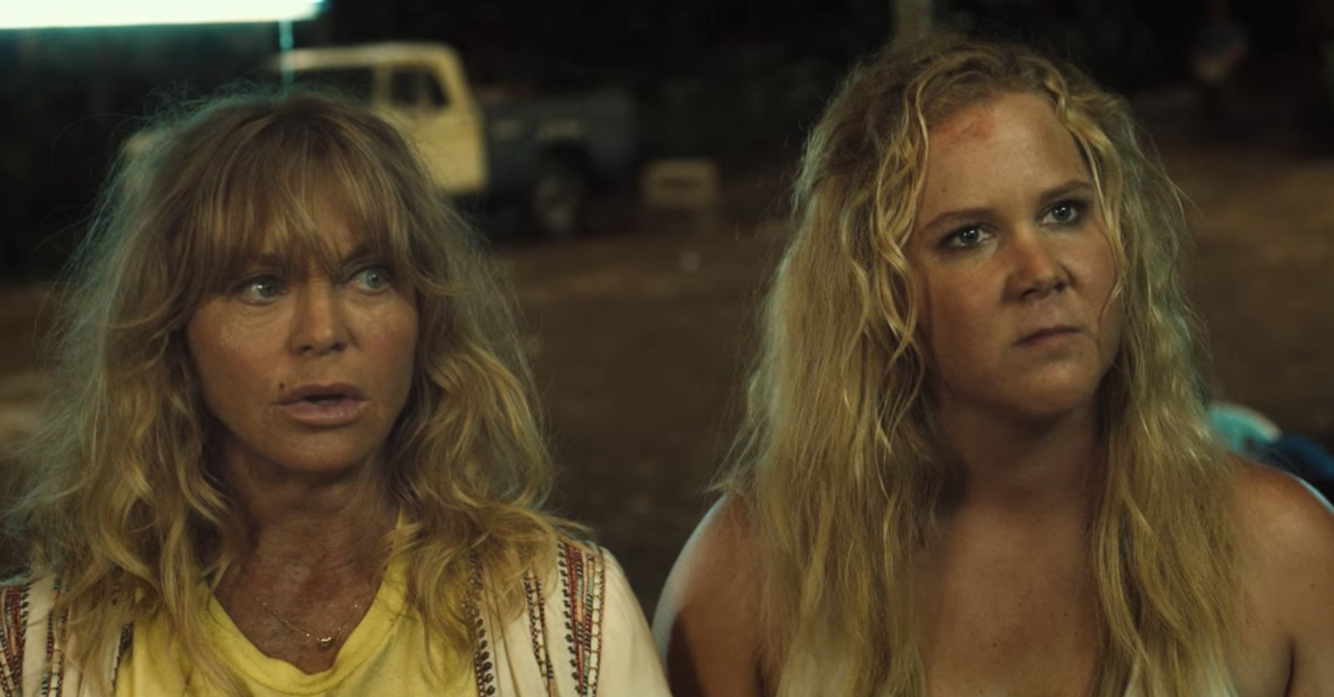 Amy Schumer And Goldie Hawn Wild Out In First Snatched Trailer Huffpost 0269