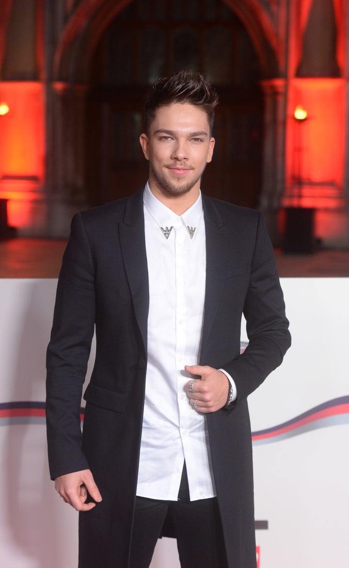 <strong> Matt Terry</strong>