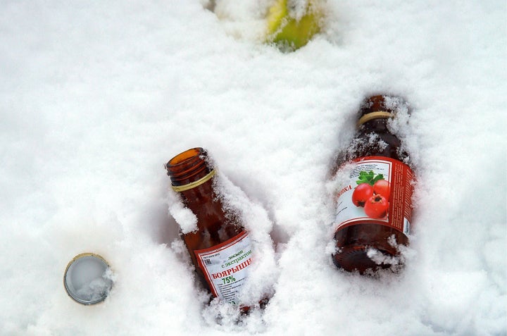 Bottles of Hawthorn infusion. The Russian Government demanded to withdraw the Hawthorn infusion and other alcohol containing products from retail after a deadly poisoning in Irkutsk.