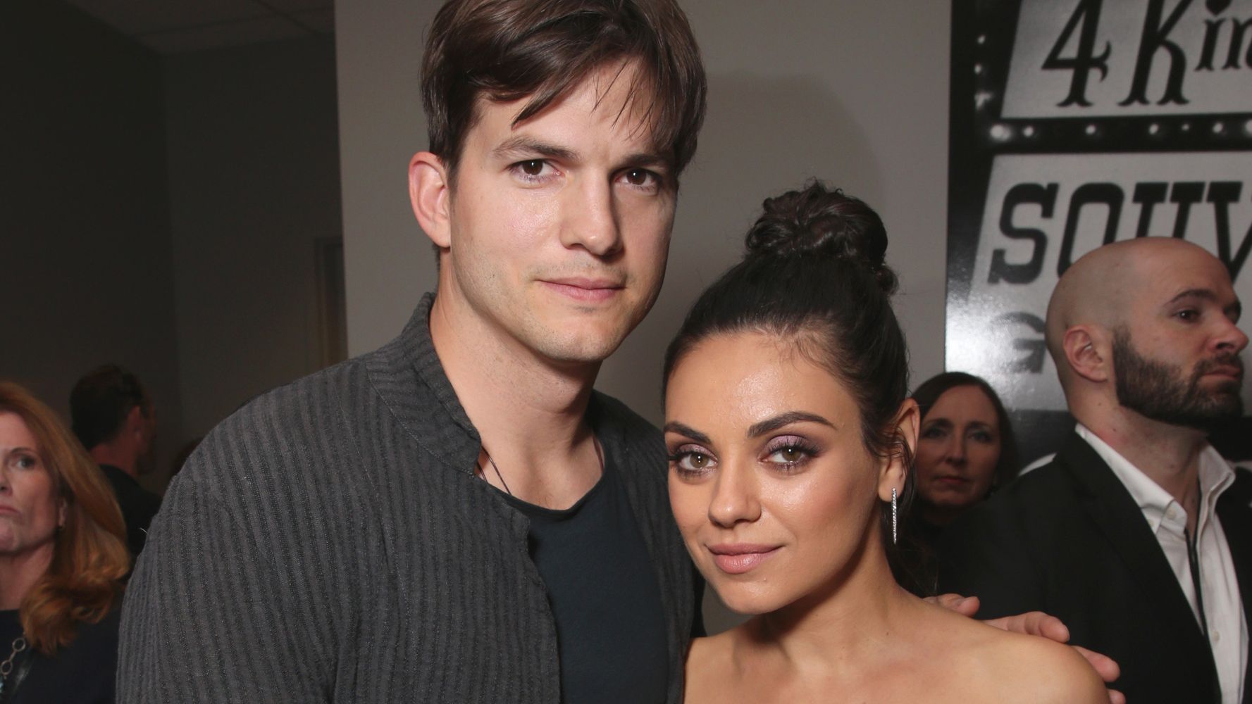 Ashton Kutcher And Mila Kunis Reportedly Get Married In Secret Ceremony Huffpost Entertainment