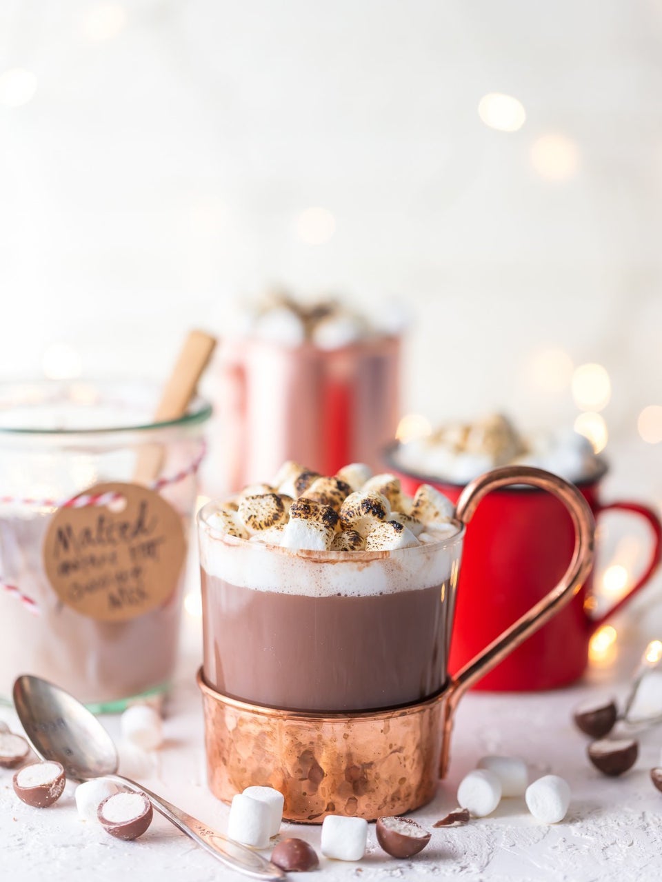 Slow Cooker Peppermint Hot Chocolate {VIDEO} - The Cookie Rookie