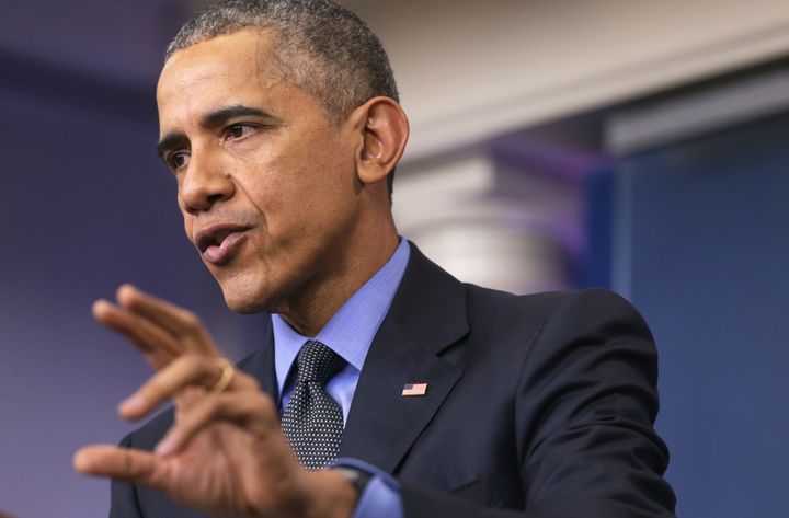 President Barack Obama will stop in San Bernardino, California, on Friday to meet with the families of the victims of the mass shooting that took place there this month.