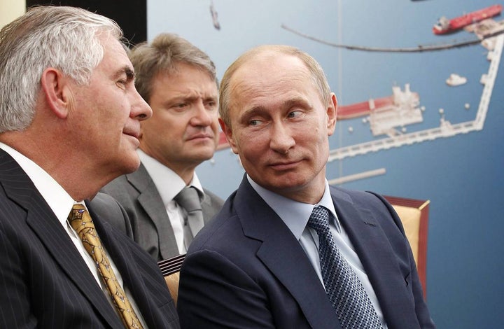 Rex Tillerson – Exxon Mobil CEO and Trump’s pick for Secretary of State – with Vladimir Putin: part of a burgeoning global kl