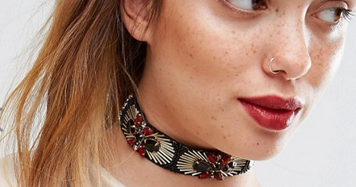 12 Chokers To Wear On NYE That Your Friends Won’t All Be Wearing Too