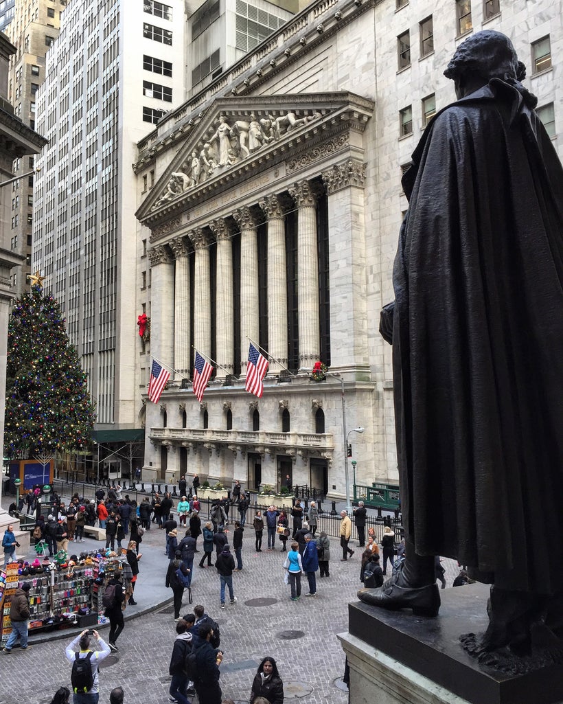 The statue of George Washington facing the New York Stock Exchange