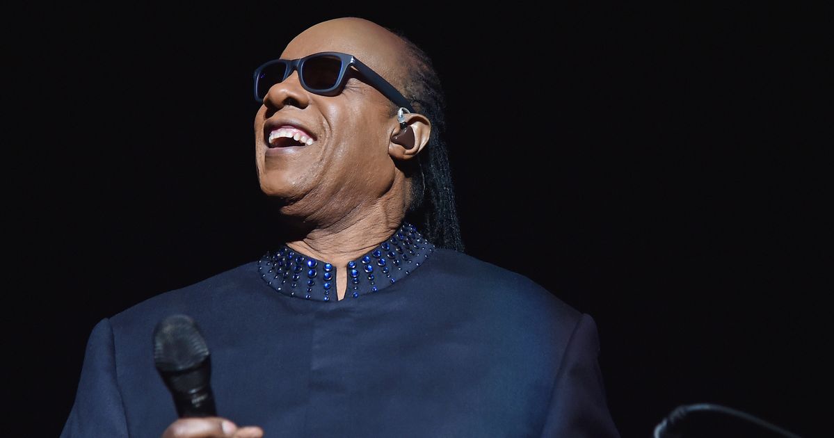 Стиви уандер песни. Уандер Майк. Стиви. Стиви Уандер биография. Stevie Wonder Википедия.