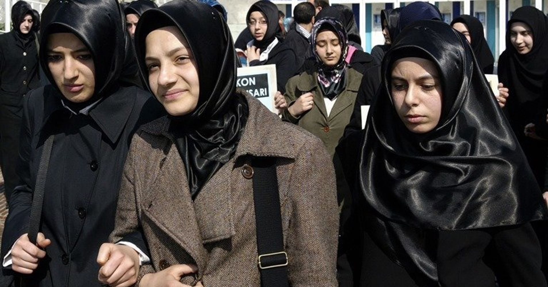 Why Many Turkish Women Struggle With Post Secondary Education And Careers Huffpost
