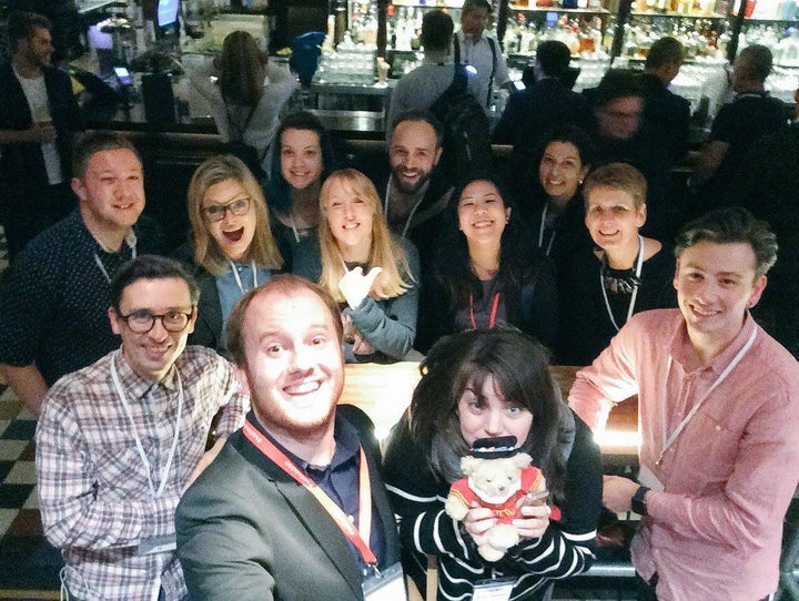 <p>Twitter users meeting up IRL</p>