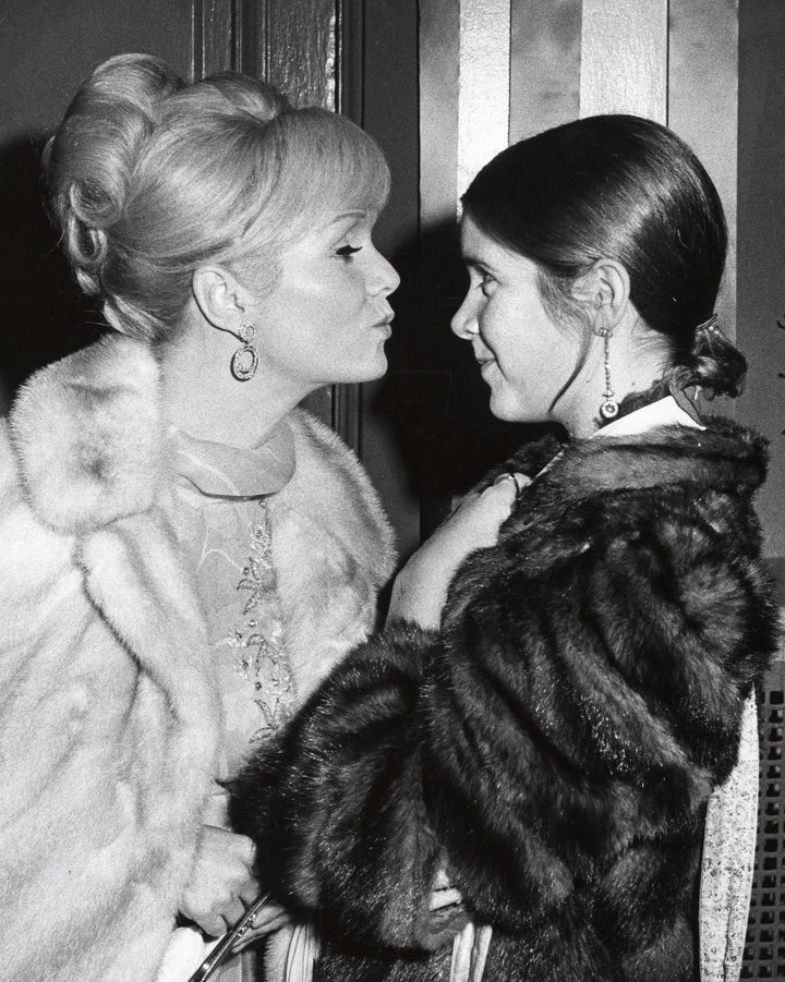 Debbie Reynolds and a teenage Carrie Fisher at a New York benefit in 1972.