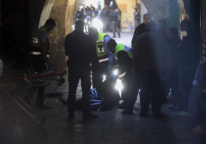 A Palestinian man who allegedly stabbed an Israeli policeman, was killed on Sunday at the Damascus Gate of East Jerusalem's Old City.