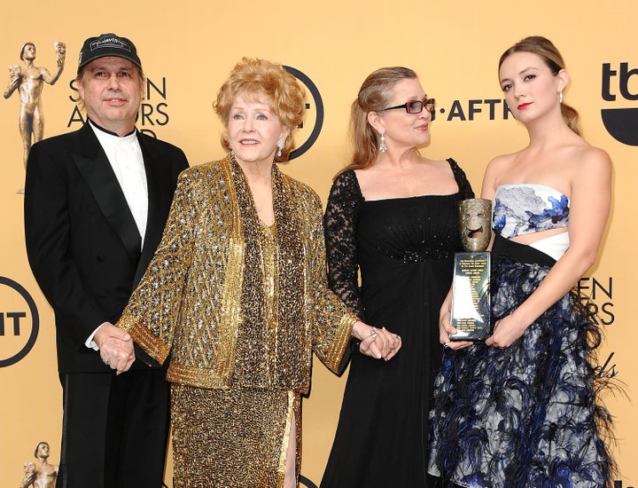 Billie Lourd Pays Tribute to Carrie Fisher & Debbie Reynolds After Tragic  Deaths