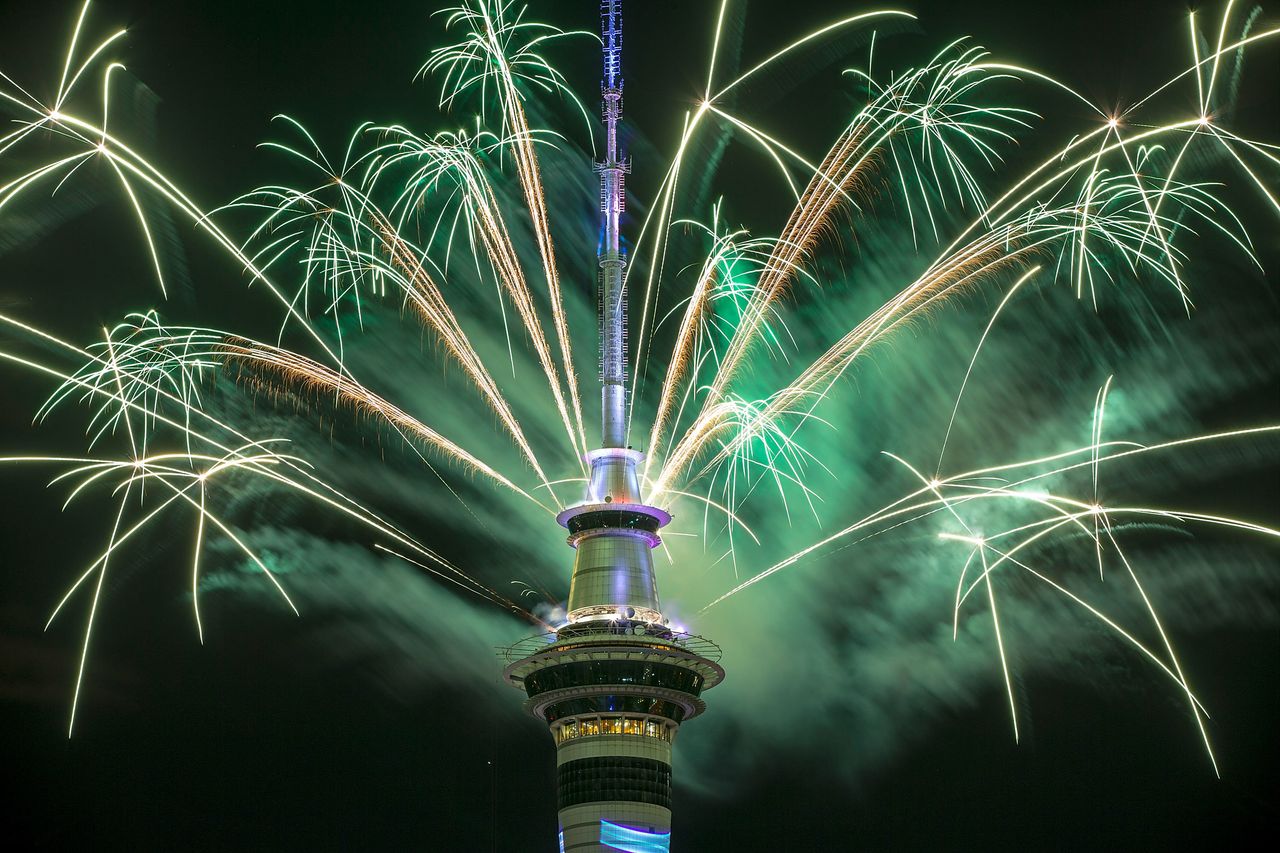 <strong>New Zealanders became the first to welcome 2017 on Saturday in great style</strong>