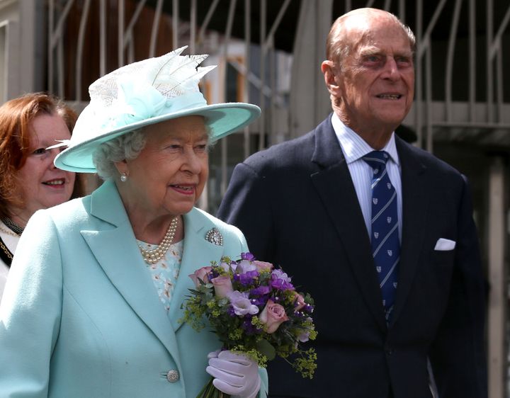 Queen Elizabeth II has a "lingering heavy cold".