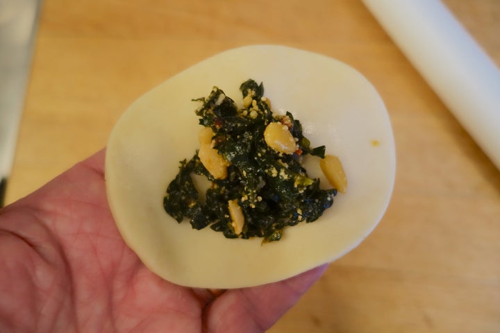 <p>Not too much filling</p>