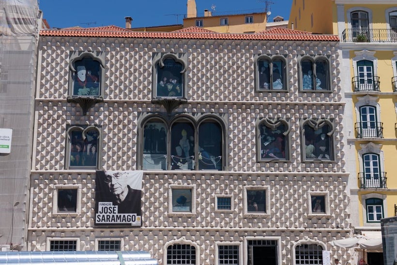 The façade of Casa dos Bicos, home of the José Saramago foundation