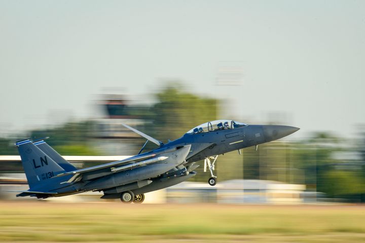 A U.S. Air Force F-15E Strike Eagle from the 48th Fighter Wing lands at Incirlik Air Base, Turkey, November 12, 2015.