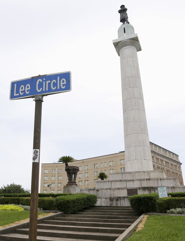 A 60 ft (18 m) tall monument to Confederate General Robert E. Lee towers over a traffic circle in New Orleans, Louisiana June